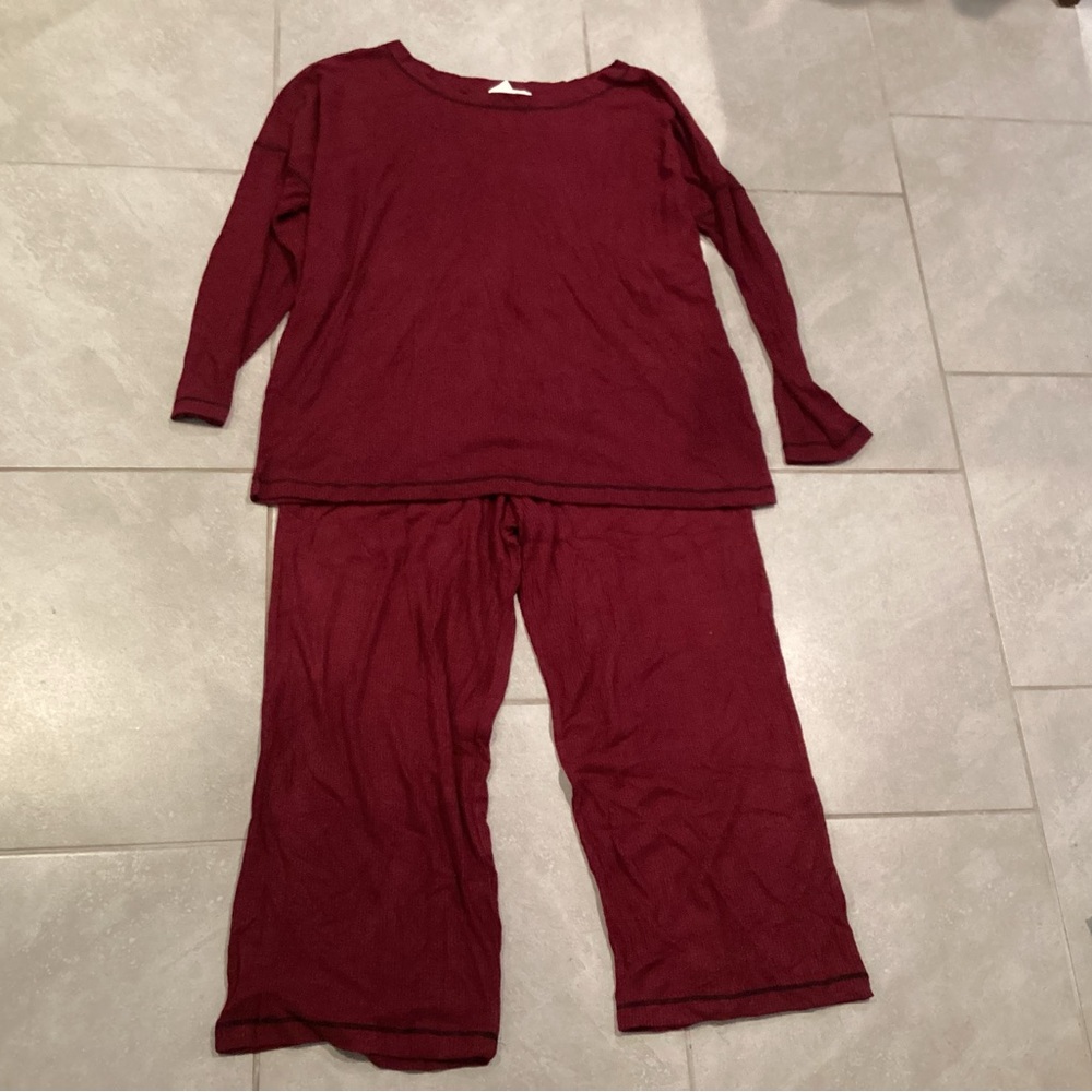 Daniali USA Women's Burgundy Pajama Set